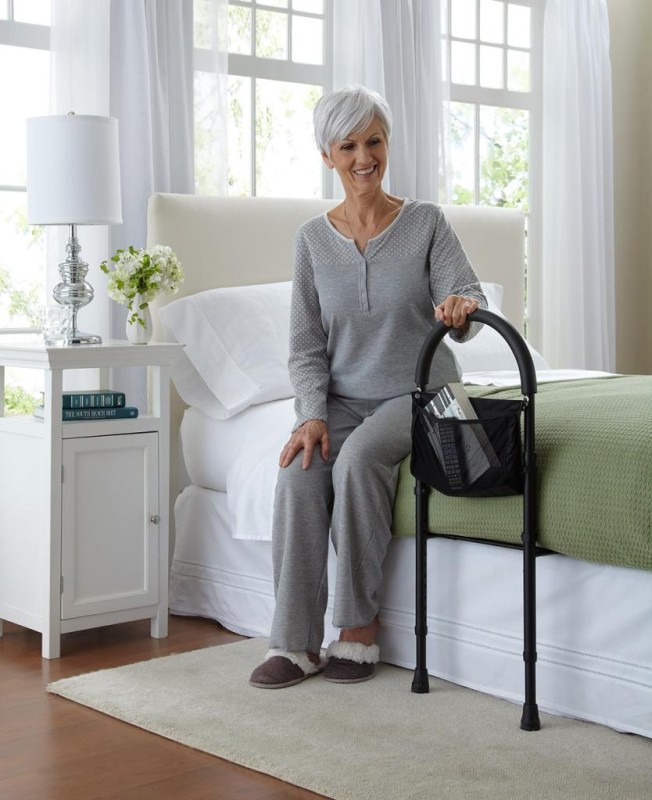 Bed assist rail